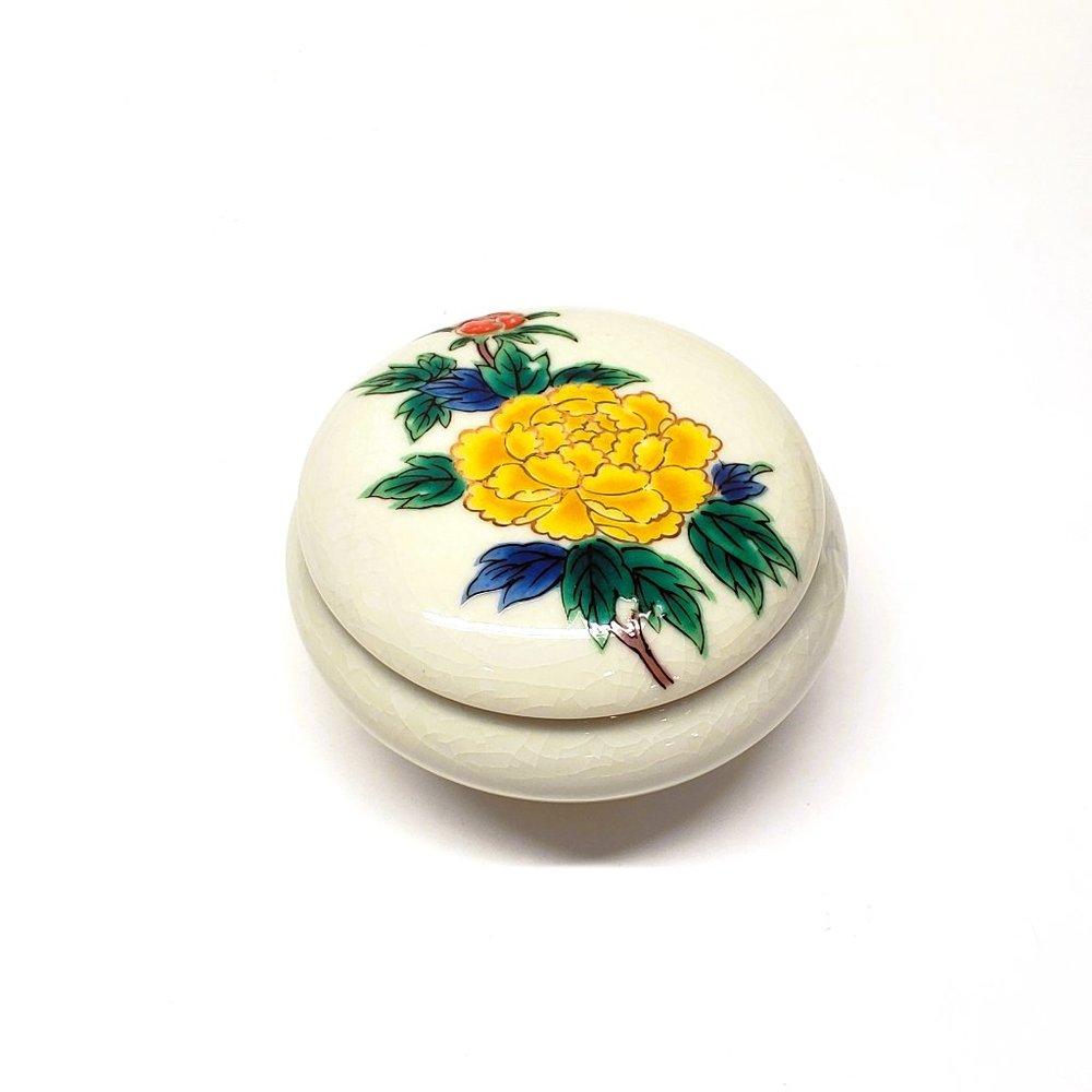 Takahashi Trinket Box San Francisco Footed Round Yellow Flower Mum Gilt Japan